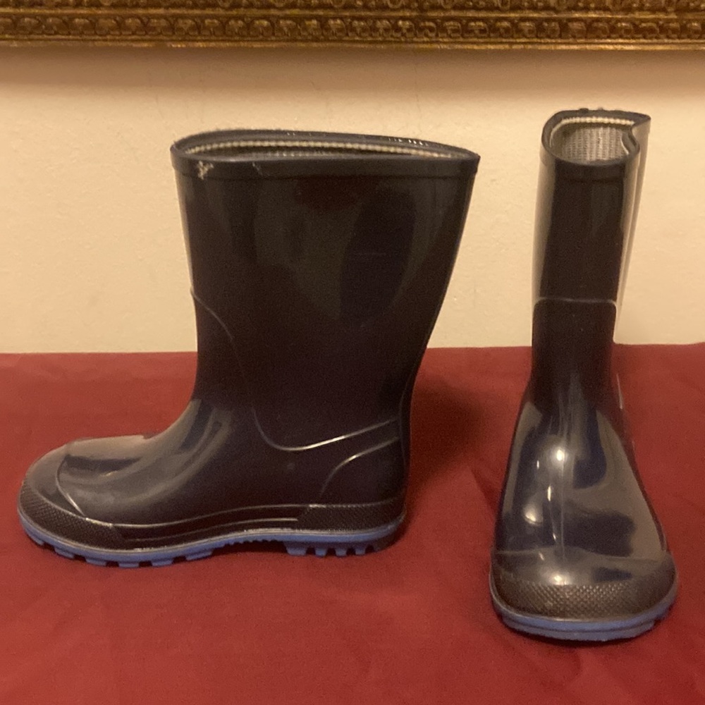 Blue Size 7-8  Toddler 💖Rain boots 💕💕